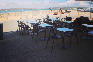 Murs commerciaux libres