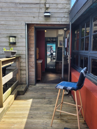 Bar Restaurant