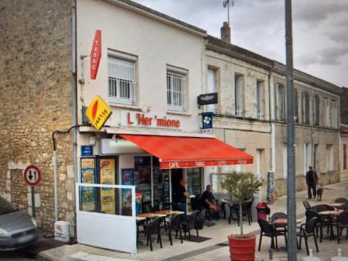 Vente murs et fonds Bar Tabac à...