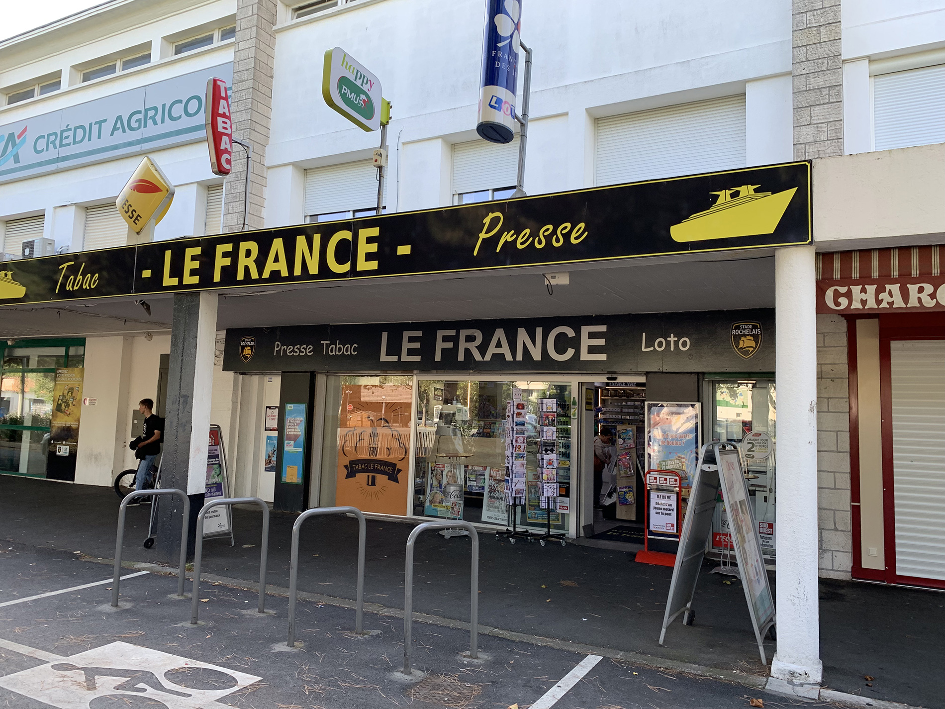 TABAC LE FRANCE à LA ROCHELLE
