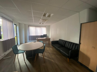 Murs commerciaux libres